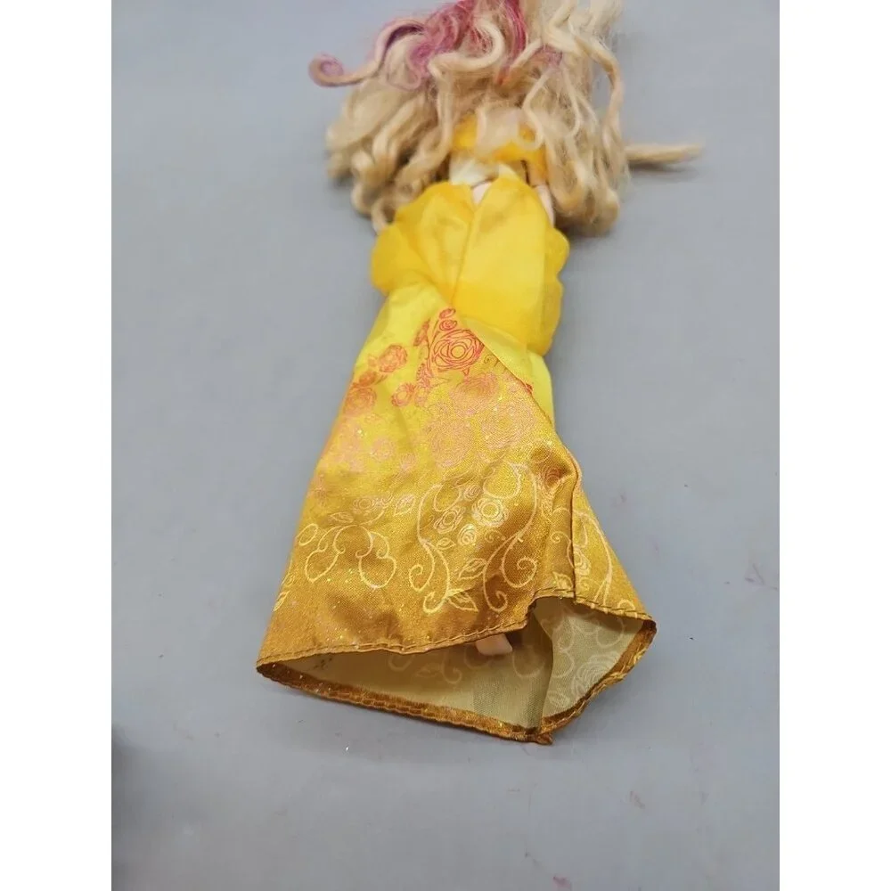 Ever‎ After High School Spirit Apple White